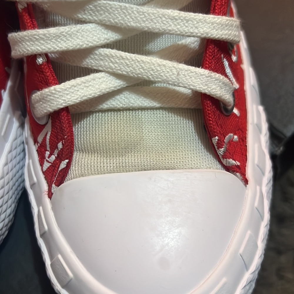 High Top Converse - Picture 5 of 8